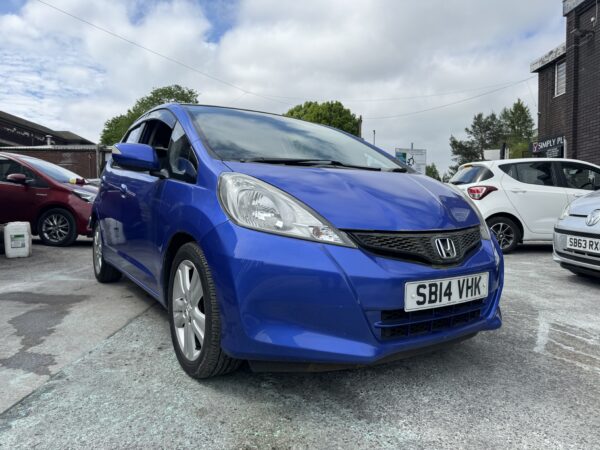 2014 Honda jazz